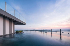 Отель Many Holiday The Base Condo  Паттайя